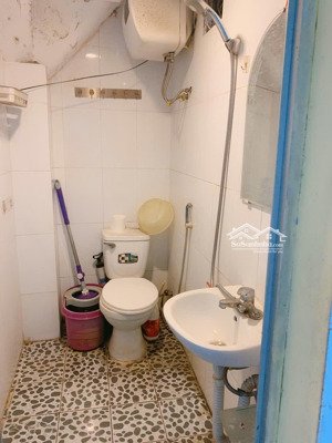 nhà tập thể cần cho thuê vị trí đẹp gần trung tâm thành phố