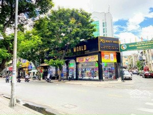 cho thuê căn góc dt: 150m2 phố văn cao vỉa hè rộng, dễ nhận diện, đoạn đẹp.