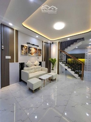 nhà bến vân đồn q4- 2 lầu - 32m2 - ko qh- giá 4 tỷ nhỉnh