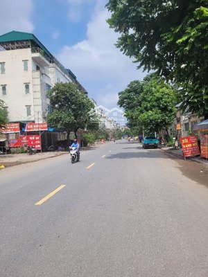 bán nhà lk văn phú hà đông dt 77m *4 tầng , giá tốt nhất khu vực