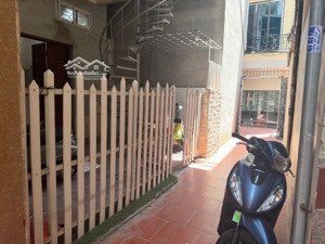 bán nhà 2t trong ngõ 192 đường tam trinh hoàng mai hà nội. ngõ nông gần phố