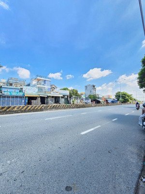 bán nhà cấp 4 mt đường quốc lộ 1k p.tân đông hiệp tp.dĩ an