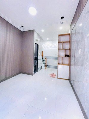 nhà q12 đẹp sang trọng gần chợ minh phát 2pn, tiện ích đầy đủ chỉ 835tr có thương lượng