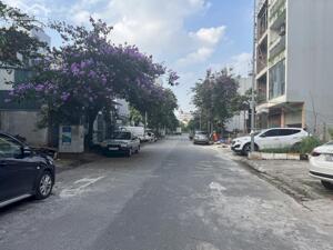 Chính chủ cần bán gấp lô đất đẹp mặt đường 17m tại trung tâm khu tái định cư Trâu Quỳ, Gia Lâm