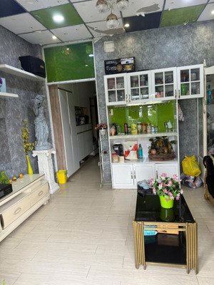 mặt tiền chợ tân hương, p. tân quý dt 4mx16m 1 lửng, 1 lầu giá 7 tỷ