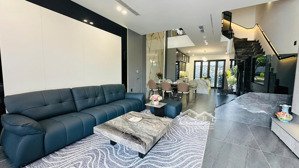 bán nhà full nội thất, view chéo hồ bơi gói 8 mỹ gia