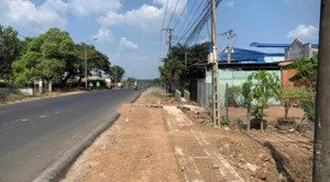 cần bán gấp lô đất suối cát, gần dự án núi chứa chan