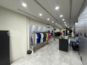 cho thuê nhà nguyên căn mặt tiền 36 đỗ thị lời, phường 11, quận 3 - ngay cmt8