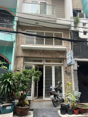 hot! ngay trương công định - dt 4.55x20m - sổ vuông, không lộ giới - trệt lửng 3 lầu giá chỉ 15 tỷ