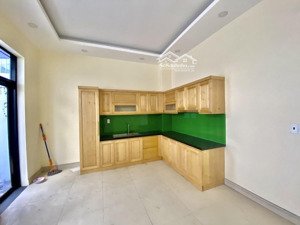 nhà phố citibella p.cát lái 5x17 gồm 1 trệt 2 lầu 4 phòng ngủ giá 12tr / tháng