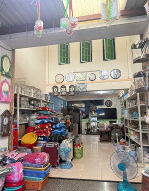 mtkd chợ đỗ thị tâm ngay tân hương lửng lầu đẹp dt : 4,04x16,05m giá : 7 tỷ còn bớt