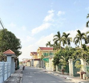 đất biển quất lâm gần quảng trường biển, phố đi bộ, gần cảng cá. giá nhỉnh 1 tỷ