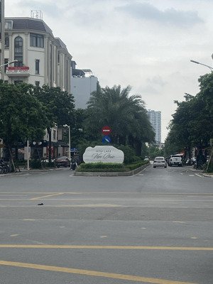 vạn phúc gần - him lam - làm văn phòng siêu đỉnh - ô chờ thang máy - 80m2 - 20,5 tỷ