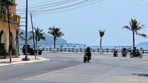 giảm 500 triệu chủ bán lô đất 85m2 ngang 5m gần biển nha trang. ra biển 500m. sáng chiều dạo bieenr