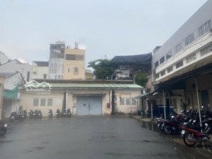 kho bãi trống gần khu vực sân bay tsn cần tìm khách thuê!