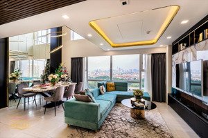 cần bán nhanh căn penthouse the view. view sông. dt 305m. bán giá 27.5 tỷ cam kết giá thật không aỏ