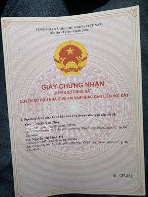 cho thuê kho bãi 2000m2 ( vòng xoay an phú, thuận an ) giá 120tr/tháng . lh vinh