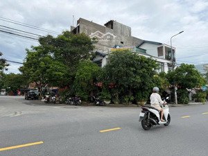 lô góc 2 mặt tiền kinh doanh cà phê, ngay đại học duy tân, 196m2 chỉ 13.5 tỷ hoàng minh thảo.