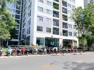 cho thuê shophouse căn góc diện tích siêu lớn 150m2 hoàn thiện cơ bản mặt tiền đường