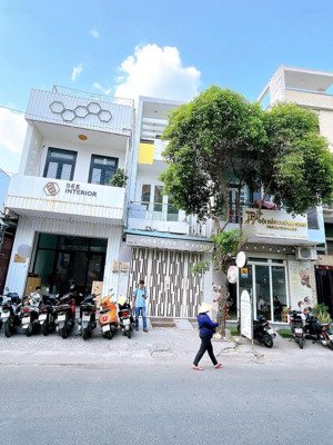 mặt tiền kinh doanh đường 12m khu tân sơn nhì - diện tích: 4x21m - đúc 3 tầng - giá tốt: 11,8 tỷ