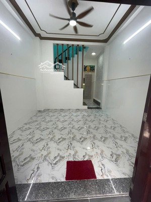 bán nhà hxh 5m thông lê thúc hoạch, 4,1x11m, 1 trệt 1 lầu, giá 5,85 tỷ bớt lộc