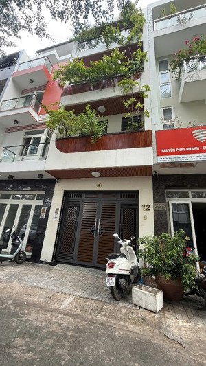 siêu phẩm đường hoa! mặt tiền hoa giấy, phú nhuận, dt (4 x 12) - 4 tầng, vuông vức. chỉ 17 tỷ tl