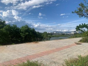 cần bán gấp lô biệt thự view sông đà nẵng đường tôn thất dương kỵ 300m2