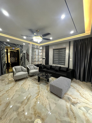 bán nhà phố gia thuỵ long biên cực hiếm trong tầm giá dt: 52/55m2 x 6tầng thang máy full nội thất