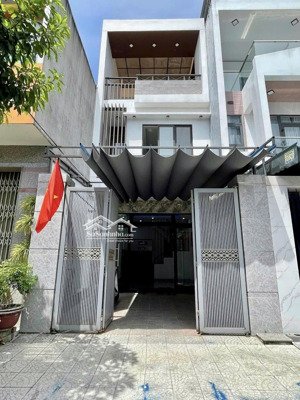 cho thuê nhà 3 tầng mặt tiền đường, gần biển - hoà minh - liên chiểu.