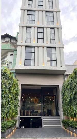 7x18m nở hậu 8m cho thuê nhà mặt tiền có thang máy, số 123 trần quang diệu, q3