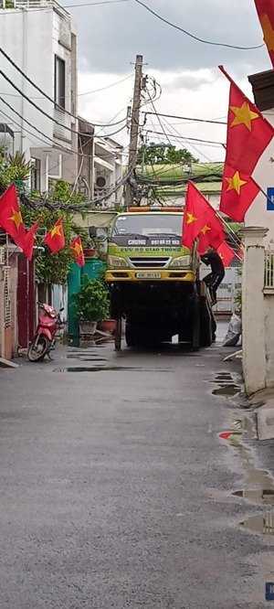 [mới kiểm sổ] căn góc, 5.2 tỷ, mặt tiền 10m ô tô 15chỗ ngủ nhà, sát bidv, vietinbank bưuđiệnthủđức