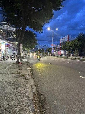 cho thuê nhà mặt tiền đường nguyễn lương bằng