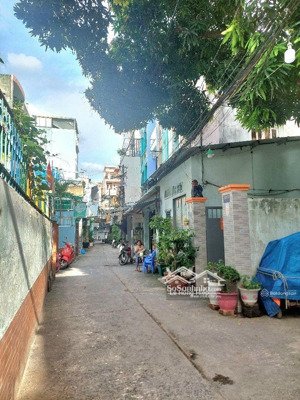 phạm văn hai, bờ kè nhiêu lộc thị nghè. 40m2, 4tầng. chỉ 6,9 tỷ.