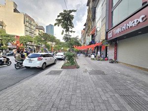 bán nhà mặt phố đào tấn, liễu giai, mặt tiền quyền lực 8m, giá 36 tỷ, sổ sẵn, giao dịch ngay.