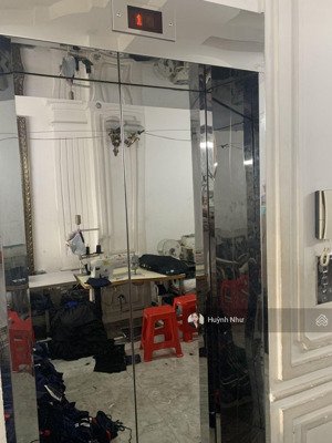 trung tâm gò vấp đường phan văn trị đối diện emart, ngang 5m, 5 tầng có hầm+thang máy, giá 17.3 tỷ