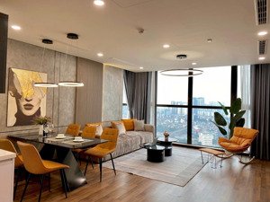 siêu hiếm: cho thuê căn hộ 90m2, 3 phòng ngủ, 2 wc full đồ tại dcapital vin 23mil. 0378,456998