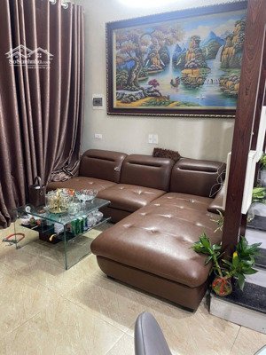 cách 1 nhà ra mặt phố ô tô tránh - mặt tiền rộng - xây kcbt chắc chắn phố cổ nhuế 30m2 giá 7.9 tỷ