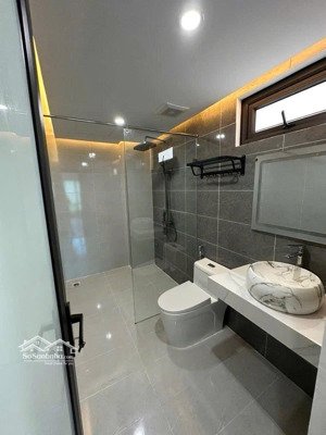 mới coong - lô góc - ô tô vào nhà - thang máy - full nội thất xịn