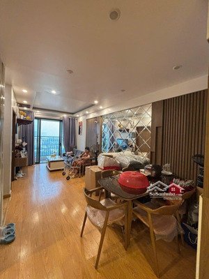 cho thuê cc 3pn tại sky central 176 đinh công hoàng mai 15 triệu, 100m2, nội thất full cực chất