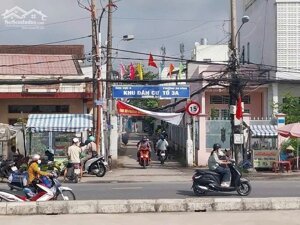 Nền đường A8 Khu Dân Cư 3A, gần chợ An Bình và chợ nổi Cái Răng