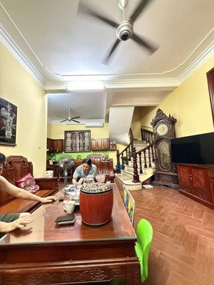 anh em cđ cv rất cần bán nhà mặt ngõ đào tấn