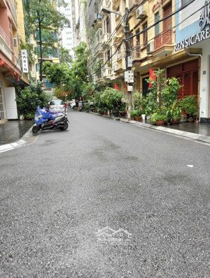 bán nhà ngõ 112 trung kính - lô góc 70m x 5 tầng mt 16m k/d cafe 34 tỷ cầu giấy