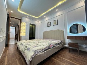 bán nhà mễ trì từ liêm, 42mx4t tầng mặt tiền 3.7m, ngõ rộng 2.5m, chỉ 40m ra ô tô- 8.1 tỷ