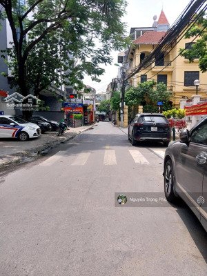 bán nhà mặt phố võng thị, tây hồ, 30m ra lạc long quân, dt 67m2, 2 tầng, giá 25,5 tỷ. lh 