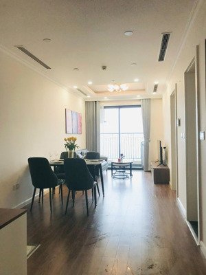 cam kết thông tin thật - cho thuê căn 2 ngủ 2wc full đồ ko view tâm linh, view sông và view cầu nt