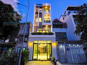 đẳng cấp nhà hiện đại view sông rất thoáng mát phú mỹ quận 7 ngay phú mỹ hưng - giá 16.8 tỷ, 5x16m