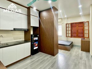 cho thuê studio cửa sổ tách bếp diện tích rộng rãi ngay dịch vọng hậu, trần thái tông
