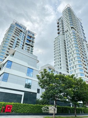 phan hoàng tân: căn 4 phòng ngủ đang cho thuê giá rất tốt tại zeit river. liên hệ gấp em ạ!