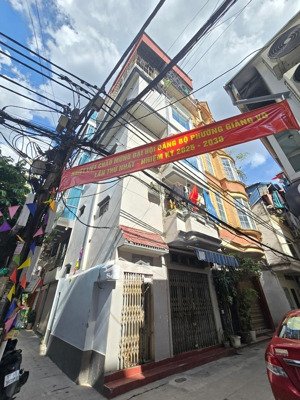 nhà lô góc phố vip kim mã 6t - đường trước nhà oto tránh nhau tuyến phố rất nhiều nhà kinh doanh