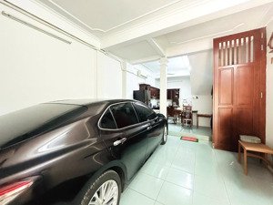 bán nhà phạm tuấn tài cầu giấy dt 52m x 5t x mt 4,8m giá 23 tỷ có thương lượng